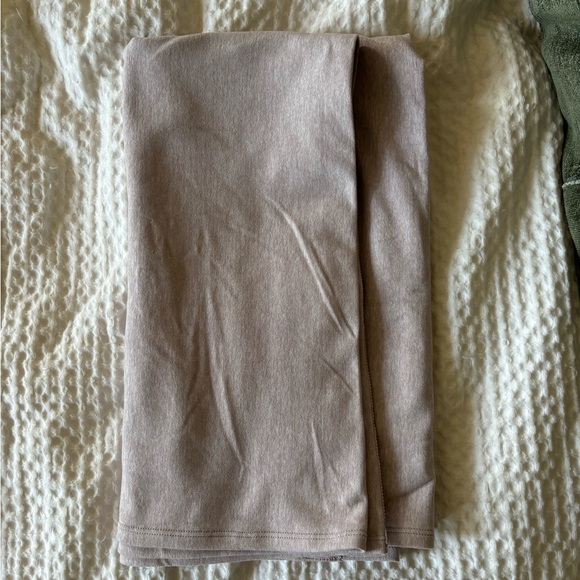 Lululemon Vinyasa Scarf - Picture 1 of 4